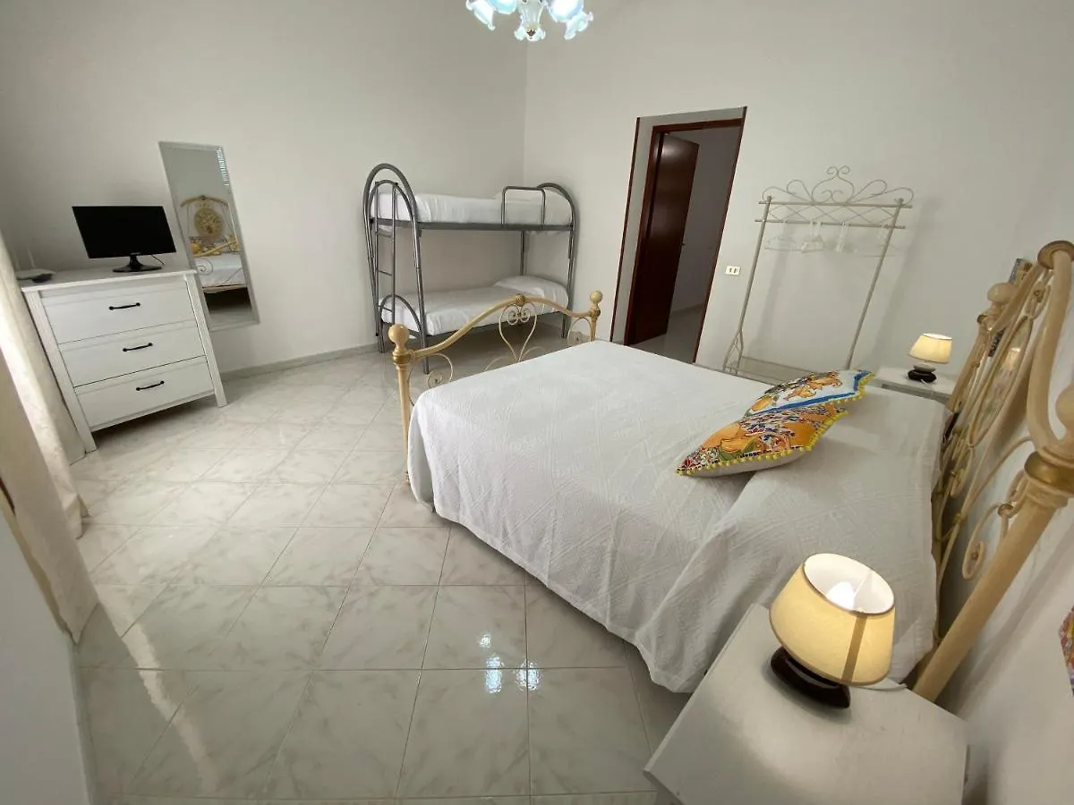 Casa vacanze Case Gandolfo Favignana Italia