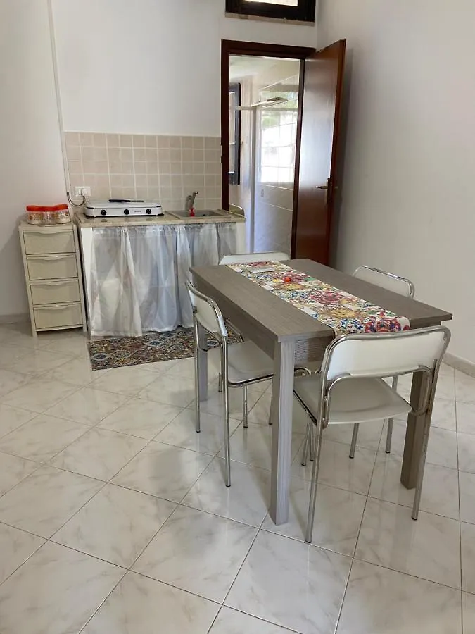 Case Gandolfo Favignana 0*,